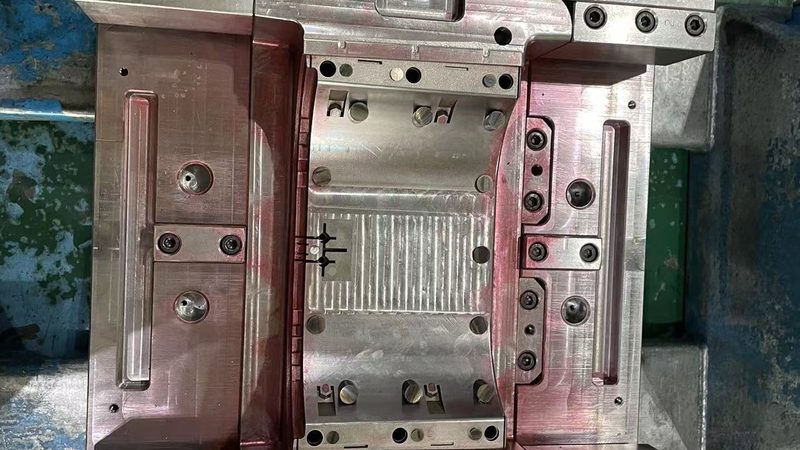 成都精密注塑模具：揭秘其排名背后的技术秘密