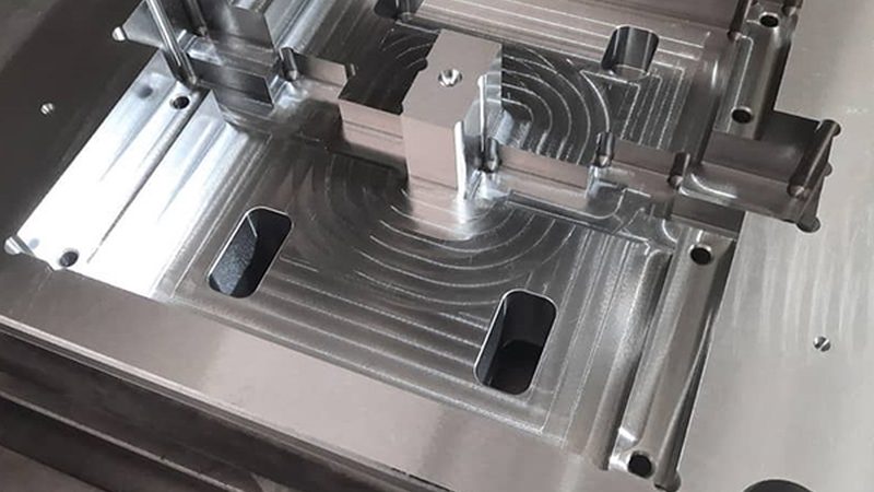 苏州级进模卸料板：关键部件的选型与工艺解析