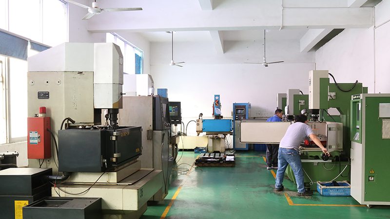 模具配件尺寸选择的误区与正确方法**